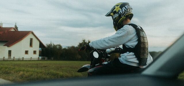 Explorez les 6 meilleurs airbags pour motos : un gage de sécurité et de confort airbag moto