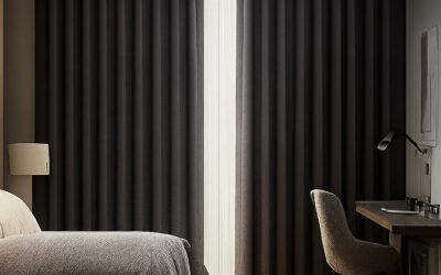 Un rideau occultant premium dans un intérieur moderne, pensé pour maîtriser la lumière et renforcer le confort. L’image évoque un espace calme, élégant et propice au sommeil ou à la concentration.