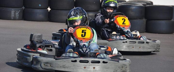 Karting : ce que le corps encaisse vraiment lors d&rsquo;une première séance
